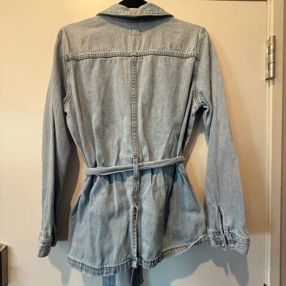 GAP Denim Jacket Women's M Lightwash Utility Tie Waist Belted Classic Chambray - Picture 6 of 6
